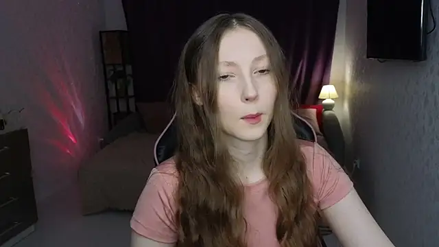 Snapshot of Sweeet_Lilit chatting on April 22, 2026, 10:11 pm Sweeet Lilit online show from April 22, 2026, 10:11 pm