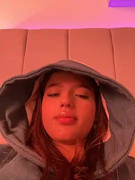 Sofia18 pinkk online show from February 16, 2025, 1:49 pm