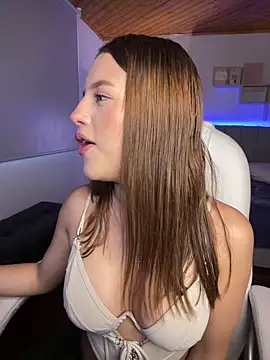 Sofia18 pinkk online show from September 10, 2025, 9:59 pm