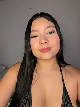 Sol angel  online show from May 25, 2026, 1:17 pm