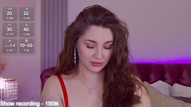 Snapshot of KiraBarlows chatting on February 8, 2026, 8:23 pm KiraBarlows online show from February 8, 2026, 8:23 pm