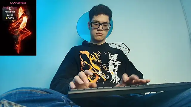 wolfandsky online show from September 24, 2025, 11:46 am