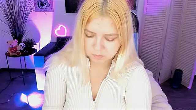 DiaAngell online show from November 22, 2025, 9:47 pm