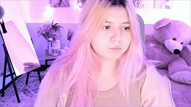 Snapshot of DiaAngell chatting on February 8, 2026, 7:28 pm DiaAngell online show from February 8, 2026, 7:28 pm