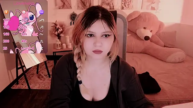 DiaAngell online show from May 19, 2026, 7:31 pm