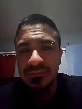 Snapshot of Burrrucecold00 chatting on February 14, 2025, 6:12 am Burrrucecold00 online show from February 14, 2025, 6:12 am