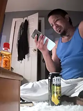 Snapshot of Burrrucecold00 chatting on March 11, 2025, 10:18 am Burrrucecold00 online show from March 11, 2025, 10:18 am