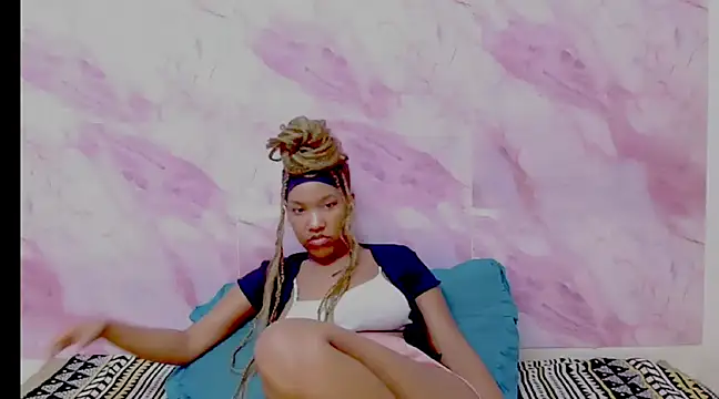 Snapshot of EroticSexyPrada chatting on February 23, 2025, 1:13 am EroticSexyPrada online show from February 23, 2025, 1:13 am