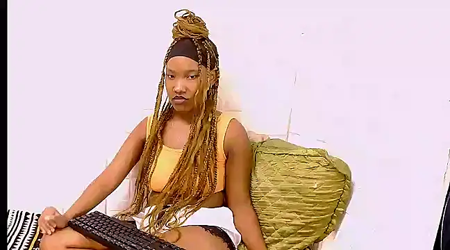 Snapshot of EroticSexyPrada chatting on March 5, 2025, 8:00 pm EroticSexyPrada online show from March 5, 2025, 8:00 pm