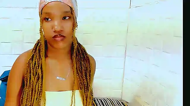 Snapshot of EroticSexyPrada chatting on March 17, 2025, 9:23 pm EroticSexyPrada online show from March 17, 2025, 9:23 pm