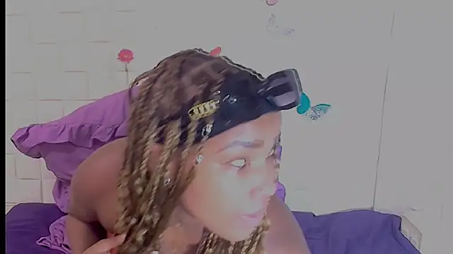 Snapshot of EroticSexyPrada chatting on February 9, 2026, 5:50 pm EroticSexyPrada online show from February 9, 2026, 5:50 pm