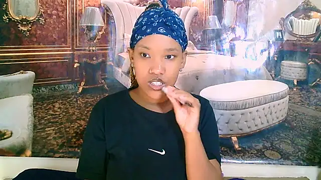 Snapshot of EroticSexyPrada chatting on February 16, 2026, 6:53 am EroticSexyPrada online show from February 16, 2026, 6:53 am