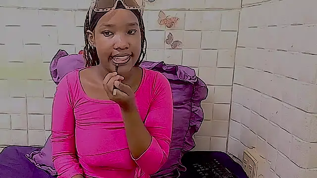 Snapshot of EroticSexyPrada chatting on February 21, 2026, 4:52 pm EroticSexyPrada online show from February 21, 2026, 4:52 pm