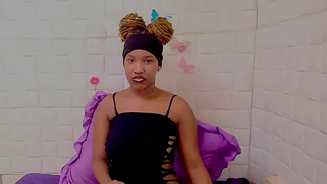 Snapshot of EroticSexyPrada chatting on February 26, 2026, 6:40 pm EroticSexyPrada online show from February 26, 2026, 6:40 pm