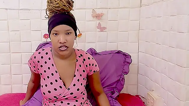 Snapshot of EroticSexyPrada chatting on February 28, 2026, 5:25 pm EroticSexyPrada online show from February 28, 2026, 5:25 pm