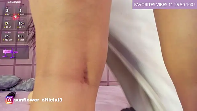 Snapshot of LissMonroe chatting on February 15, 2025, 10:55 am LissMonroe online show from February 15, 2025, 10:55 am