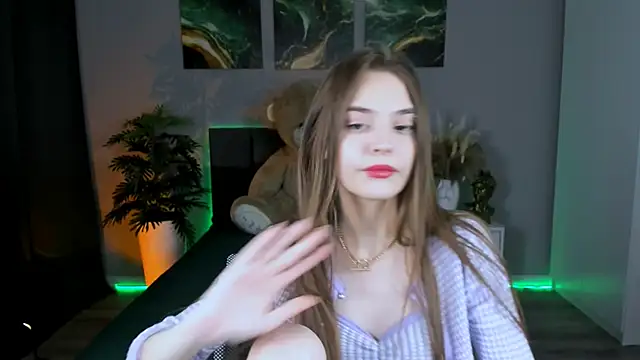 Snapshot of RayWillliams chatting on February 5, 2025, 12:20 am RayWillliams online show from February 5, 2025, 12:20 am