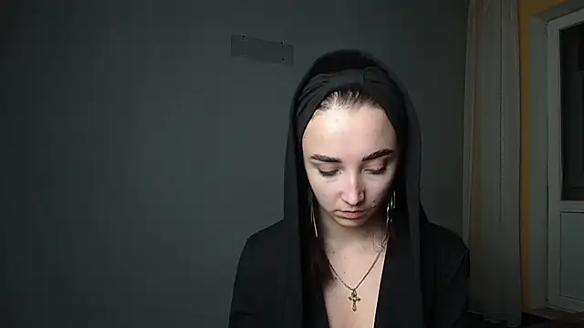 Eva Gloryy online show from February 13, 2025, 11:47 pm