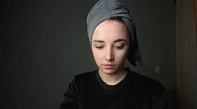 Eva Gloryy online show from February 22, 2025, 6:30 pm