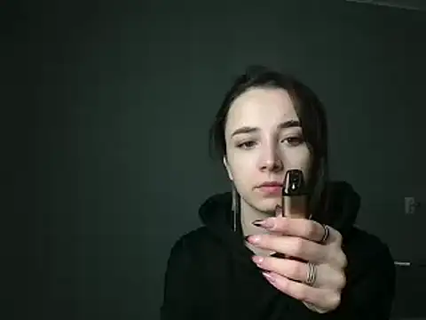 Eva Gloryy online show from February 27, 2025, 3:59 pm