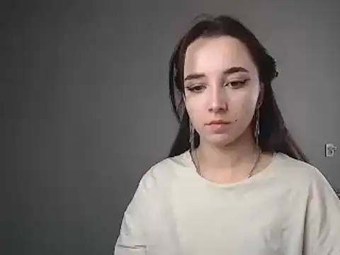 Eva Gloryy online show from March 4, 2025, 1:06 pm