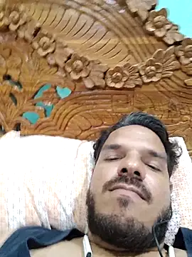 Snapshot of shaikhu chatting on October 28, 2025, 8:44 pm shaikhu online show from October 28, 2025, 8:44 pm