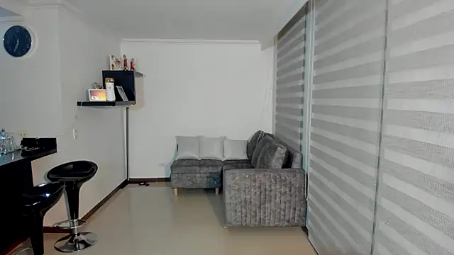 Snapshot of dereckgreen chatting on February 25, 2026, 11:36 pm dereckgreen online show from February 25, 2026, 11:36 pm