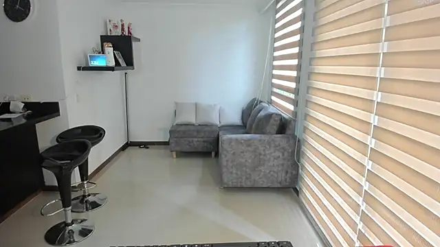 Snapshot of dereckgreen chatting on March 1, 2026, 9:06 pm dereckgreen online show from March 1, 2026, 9:06 pm