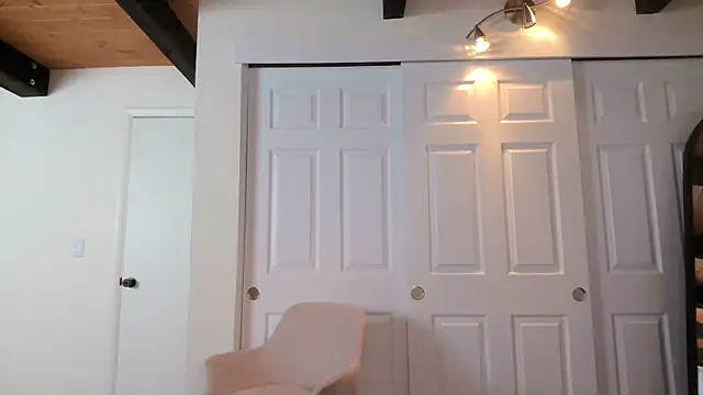 ha888we online show from October 23, 2025, 3:44 pm