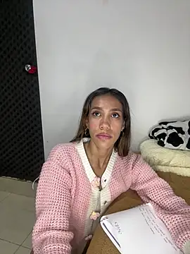 zoe storm online show from March 8, 2025, 3:50 am