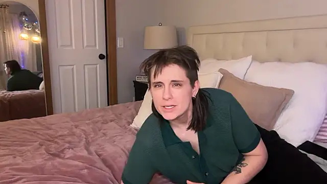 Snapshot of Officiallyonlytams chatting on January 10, 2026, 5:42 am Officiallyonlytams online show from January 10, 2026, 5:42 am