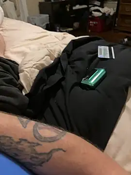 Snapshot of biggzee6 chatting on February 7, 2026, 7:01 am biggzee6 online show from February 7, 2026, 7:01 am