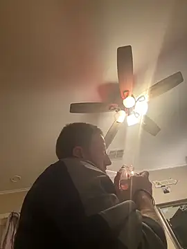 Snapshot of biggzee6 chatting on February 16, 2026, 4:58 pm biggzee6 online show from February 16, 2026, 4:58 pm