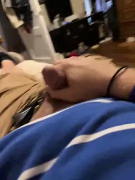 Snapshot of biggzee6 chatting on February 21, 2026, 5:14 pm biggzee6 online show from February 21, 2026, 5:14 pm