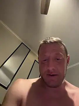 Snapshot of biggzee6 chatting on February 26, 2026, 6:34 am biggzee6 online show from February 26, 2026, 6:34 am