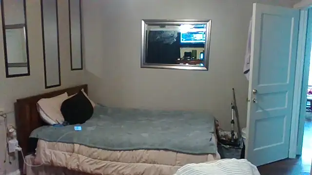 Snapshot of biggzee6 chatting on February 26, 2026, 8:08 pm biggzee6 online show from February 26, 2026, 8:08 pm