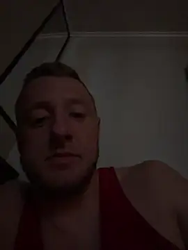 Snapshot of biggzee6 chatting on March 8, 2026, 5:55 am biggzee6 online show from March 8, 2026, 5:55 am