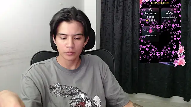 Snapshot of Dha_lia0 chatting on February 20, 2026, 1:57 am Dha lia0 online show from February 20, 2026, 1:57 am