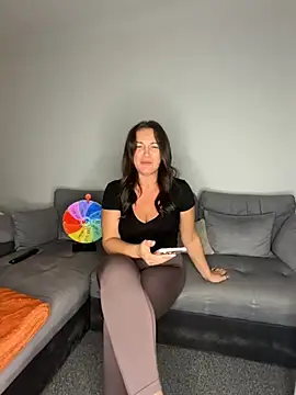 Snapshot of GoddessLucyRose chatting on September 22, 2025, 8:22 pm GoddessLucyRose online show from September 22, 2025, 8:22 pm