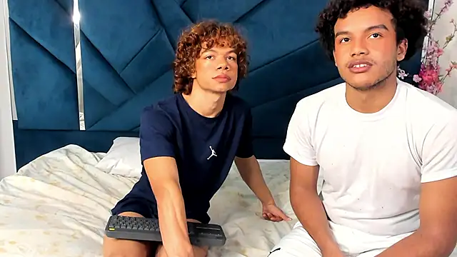 Snapshot of DanteAndKyle chatting on February 7, 2025, 3:52 pm DanteAndKyle online show from February 7, 2025, 3:52 pm