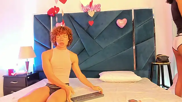 Snapshot of DanteAndKyle chatting on February 27, 2025, 11:48 pm DanteAndKyle online show from February 27, 2025, 11:48 pm