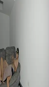 Snapshot of hotlittleones18 chatting on October 25, 2025, 2:19 am hotlittleones18 online show from October 25, 2025, 2:19 am