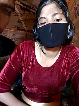 Snapshot of Hot_couple_1 chatting on February 21, 2026, 4:52 pm Hot couple 1 online show from February 21, 2026, 4:52 pm