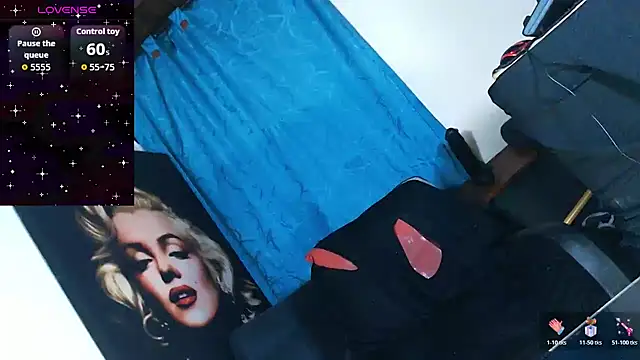 Snapshot of licy_blonde_hot chatting on February 28, 2026, 2:51 pm licy blonde hot online show from February 28, 2026, 2:51 pm