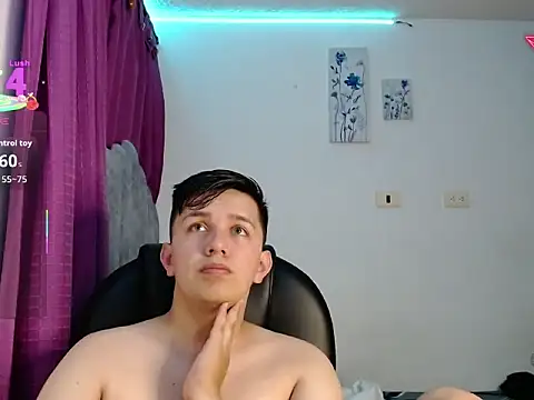 Snapshot of Alan_red chatting on November 1, 2025, 12:56 am Alan red online show from November 1, 2025, 12:56 am