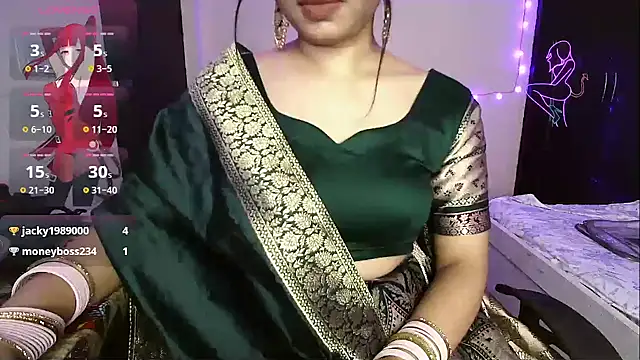 Snapshot of night_queen07 chatting on October 21, 2025, 11:00 am night queen07 online show from October 21, 2025, 11:00 am