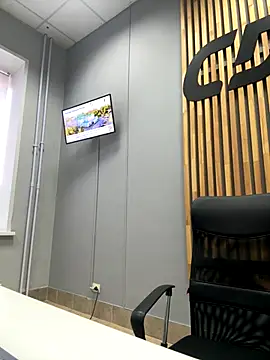 Ohhh pleasure online show from October 16, 2025, 9:43 am