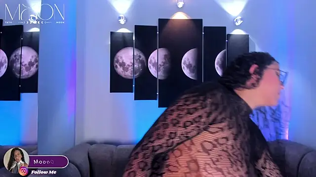 Snapshot of tatii_moon chatting on October 28, 2025, 4:27 am tatii moon online show from October 28, 2025, 4:27 am