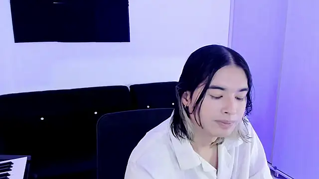 Snapshot of JordiWilld chatting on November 14, 2025, 12:15 pm JordiWilld online show from November 14, 2025, 12:15 pm