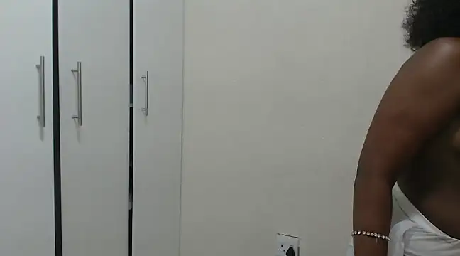 Snapshot of Spicey-CheekssX chatting on January 27, 2025, 8:39 pm Spicey-CheekssX online show from January 27, 2025, 8:39 pm